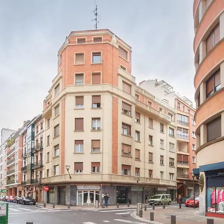 Modern Lovely House Guggenheim *