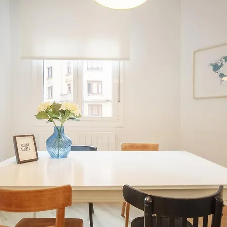 Modern Lovely House Guggenheim Апартаменты