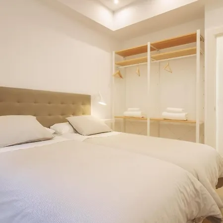 Modern Lovely House Guggenheim *