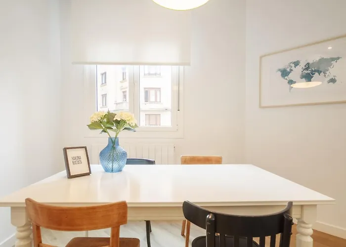 Modern Lovely House Guggenheim Daire