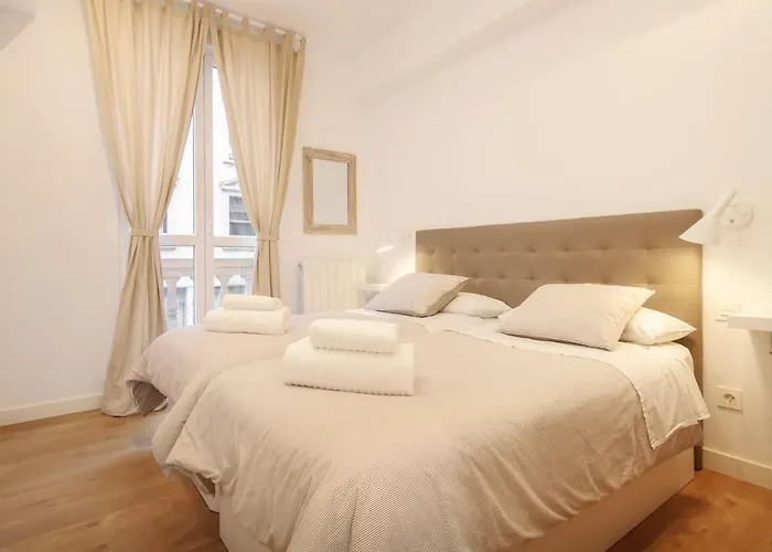 Апартаменти Modern Lovely House Guggenheim *