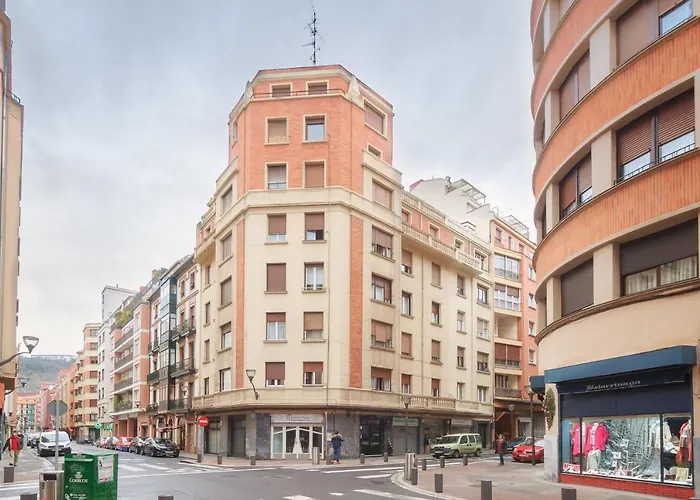 Modern Lovely House Guggenheim *