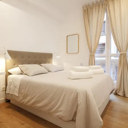 Modern Lovely House Guggenheim